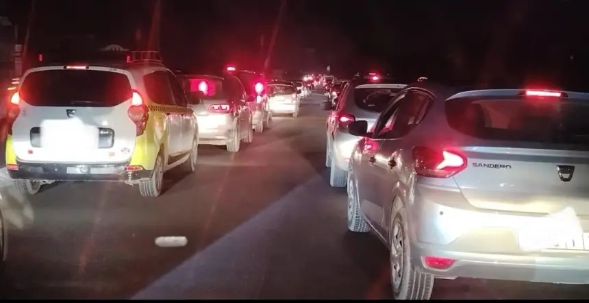 رئيس الفيفا "ينشب" في ازدحام مروري ضواحي أكادير