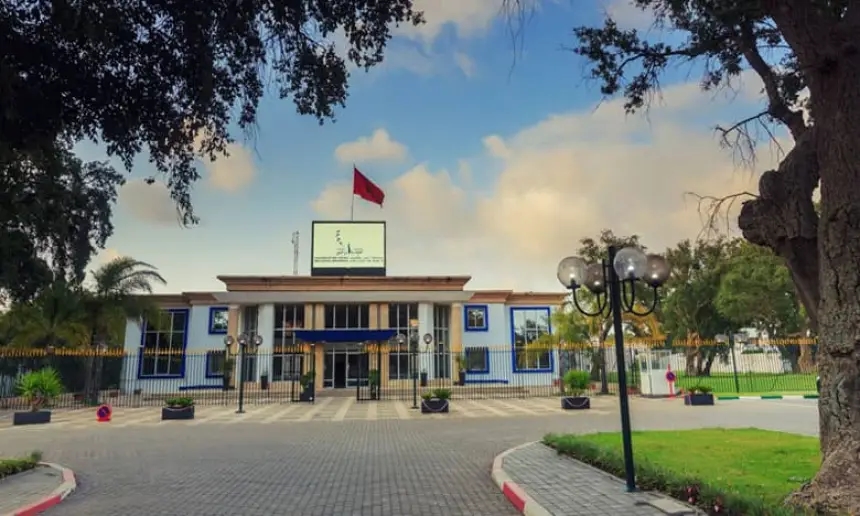 كلية ابن طفيل على صفيح ساخن بسبب مستحقات أساتذة الصحافة والإعلام