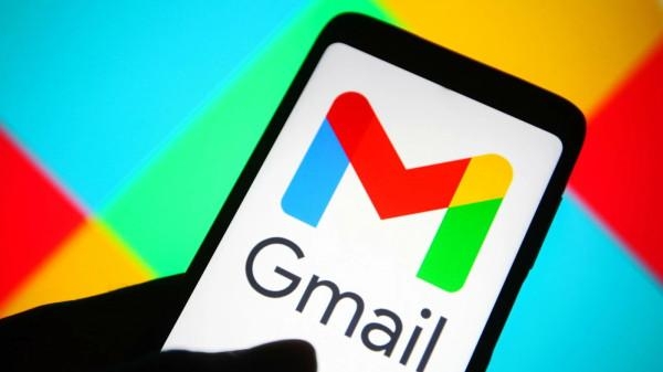 "جيميل" تفعل ميزة تلخيص البريد الإلكتروني بالذكاء الاصطناعي تلقائيا