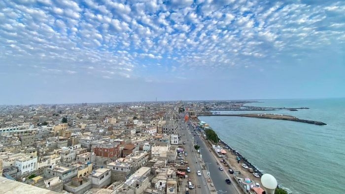 وفاة ثلاثة من أسرة واحدة اختناقاً في الحديدة