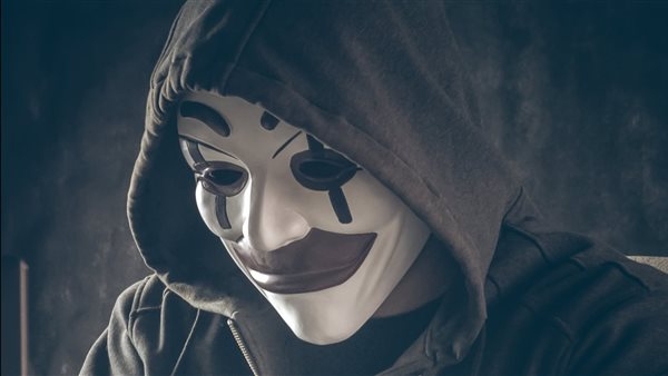 عقوبة الهاكر.. الحبس وغرامة 50 ألف جنيه وفقًا لقانون مكافحة الجرائم الإلكترونية
