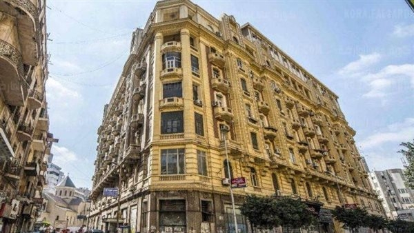 آراء المواطنين في مشروع قانون الإيجار القديم بين القلق والمطالبات بالتوازن.. وأحد الملاك: لدي عمارة بها 12 شقة وإجمالي القيمة الإيجارية 150 جنيهًا شهريًا