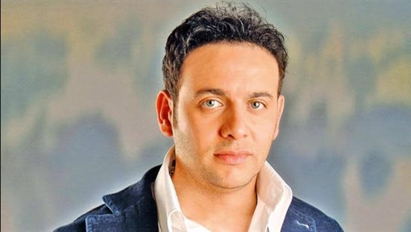 بعد خضوعه لعملية جراحية دقيقة بالأحبال الصوتية.. مصطفى قمر تريند على جوجل