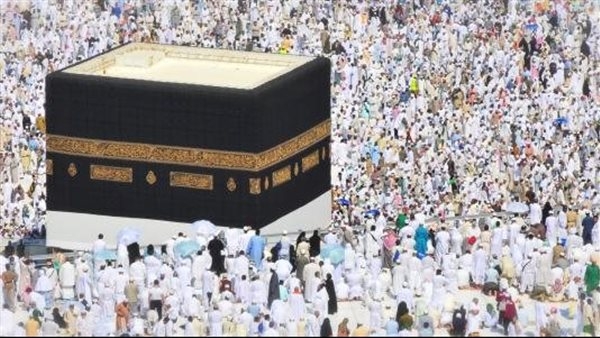 حجاج بيت الله الحرام يؤدون طواف الإفاضة في أجواء إيمانية وخدمات متكاملة