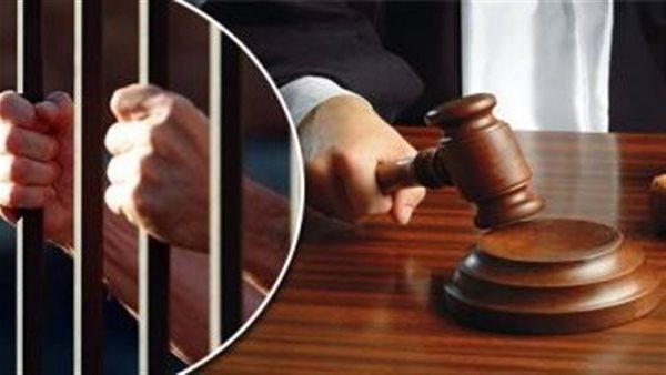 المشدد 10 سنوات لعاطل وربة منزل في حيازة الهيروين بالشرابية