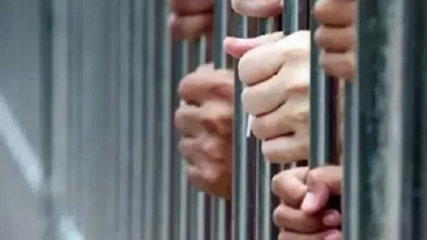 بعد ضبطهما بأسلحة نارية وذخائر.. تجديد حبس عنصرين جنائيين بالمرج