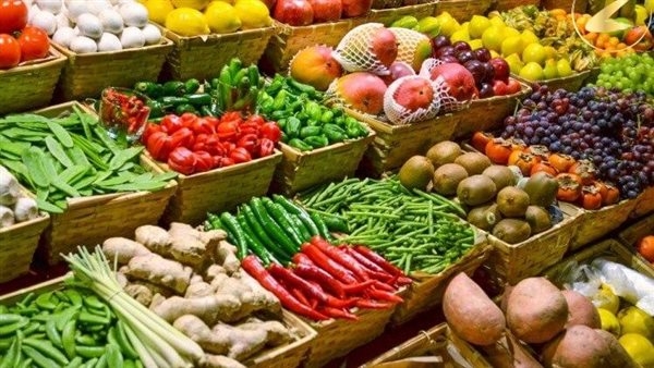 سعر الخضروات والفاكهة مساء اليوم الأحد 18 مايو 2025