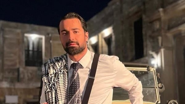 أحمد حاتم يعيش نشاطا فنيا مكثفا بين الدراما والسينما