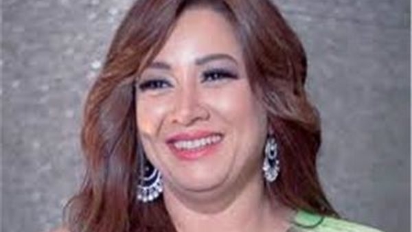 انتصار: أنا مش بتاعة كومباوند أنا مع الناس في الشارع