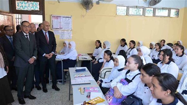 نداء من معلمي الحصة فوق الأربعين: نطالب بإنصافنا وعقود دائمة دون شروط تعجيزية