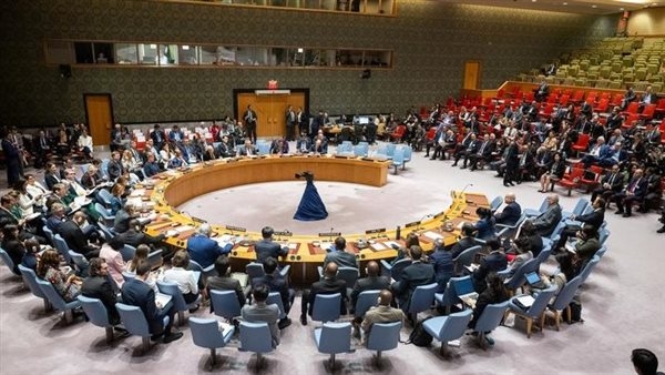 الطرد الجماعي للأفغان.. بين مطرقة العقوبات وسندان الانهيار الإنساني