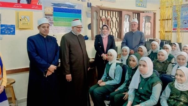 ندوة عن أهم المناطق الأثرية بمعهد فتيات الفيوم الابتدائي