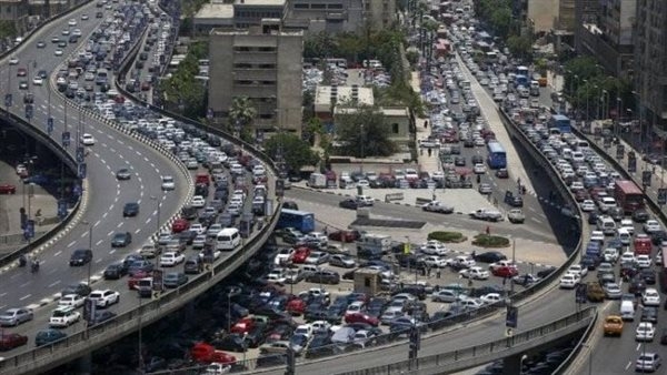 اليوم.. كثافات مرورية بأغلب طرق ومحاور القاهرة والجيزة