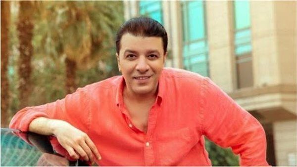 مصطفى كامل يفتح شعبة للشعراء في نقابة الموسيقيين.. وغضب في جمعية المؤلفين