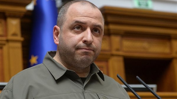 وزير دفاع أوكرانيا: سنواصل نضالنا من أجل تحقيق سلام عادل ودائم