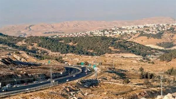 يحمل اسم ترامب.. مشروع استيطاني جديد يربط مستوطنة معاليه أدوميم بالقدس