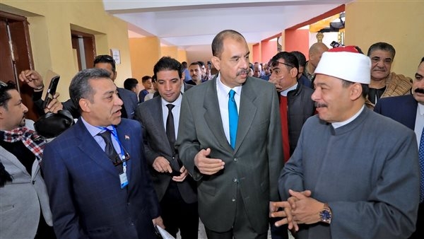 محافظ سوهاج يفتتح معهد الهريف الابتدائي الأزهري بقرية الخزندارية بطهطا
