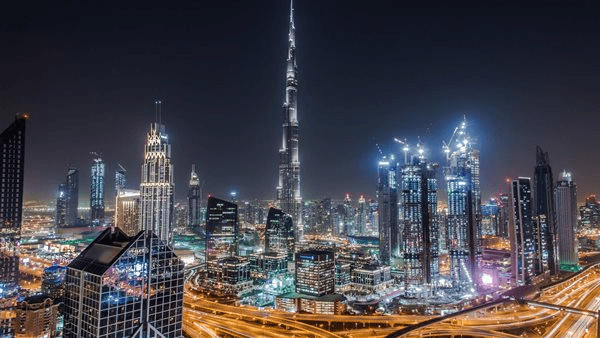 دبي تحقق نموًا اقتصاديًا قويًا بنسبة 3.1% في 9 أشهر