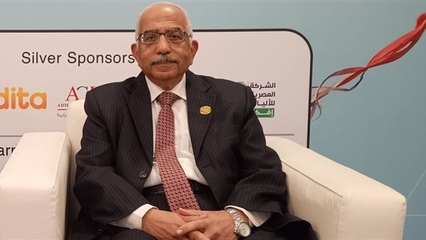 أحمد شبلول: فاطمة المعدول ظاهرة أدبية.. وسعدت باختيارها شخصية معرض كتاب الطفل