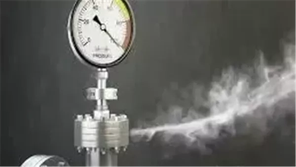 القاتل الصامت داخل البيوت.. مصرع 20 شخصا خلال أسبوعين بسبب استنشاق الغاز.. خطر مميت يهدد أمن واستقرار الأسرة المصرية.. مدير الحماية المدنية الأسبق يقدم روشتة لتجنب مخاطر الوفاة.. وطرق للوقاية