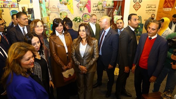 وزيرة التنمية المحلية تشارك فى افتتاح معرض "ديارنا للحرف اليدوية والتراثية"