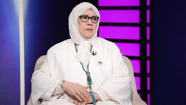 "الأرض لم تأكل جثمانها".. الداعية ياسمين الخيام تكشف تفاصيل وفاة شقيقتها شوقية