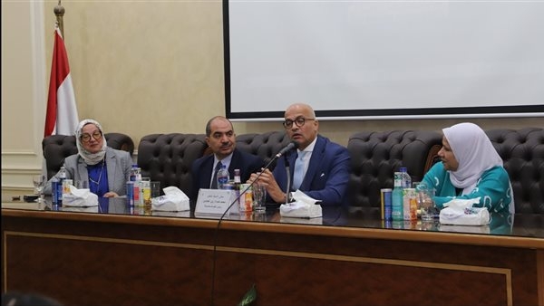 جامعة عين شمس تكرم طلاب كلية العلوم الفائزين بالمراكز الأولى بمسابقة 'SOLE 2025'