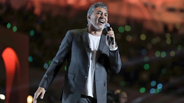 عمر العبداللات يحيي حفل افتتاح ملعب بنغازي الدولي بحضور نجوم كرة القدم العالميين
