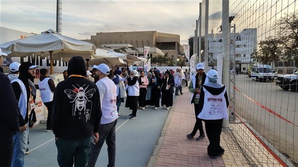 إقبال كبير في اليوم الثاني من الملتقى التوظيفي بجامعة عين شمس.. صور