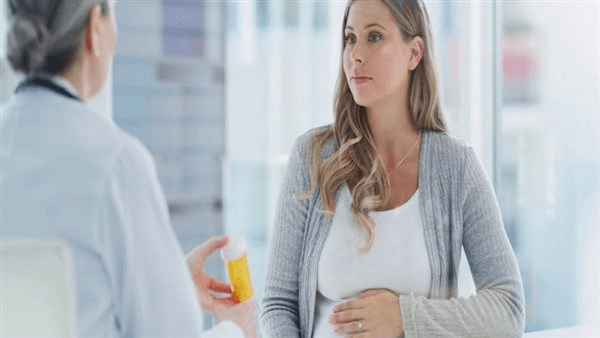 مسكن ألم شائع قد يؤثر على نمو دماغ الجنين.. تعرف عليه