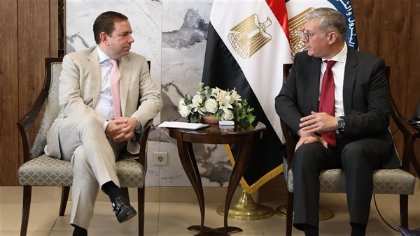 وزير البترول يبحث مع رئيس شل العالمية زيادة إنتاج الغاز الطبيعي