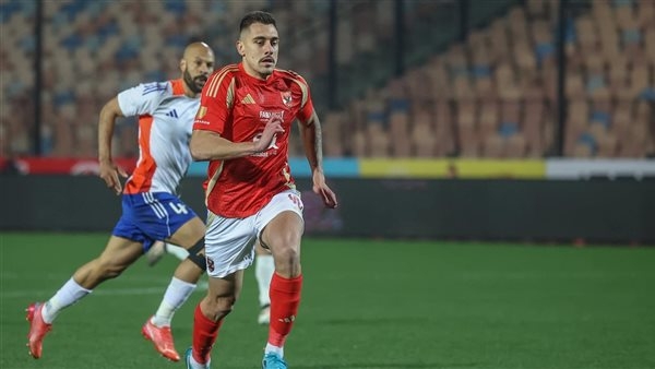 الأهلي يهزم الطلائع بثنائية في ختام المرحلة الأولى بالدوري