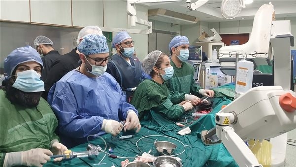 «الصحة» تُعلن تدشين مشروع زرع الصمام الرئوي عن طريق القسطرة بمعهد القلب
