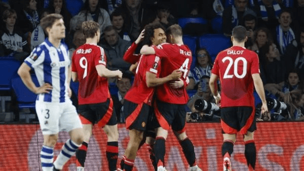 مانشستر يونايتد يعود للديار بتعادل مع ريال سوسيداد بالدوري الأوروبي