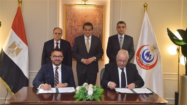 «الغمراوى» يشهد مراسم توقيع اتفاقية لنقل التكنولوجيا وتوطين صناعة أدوية الأورام