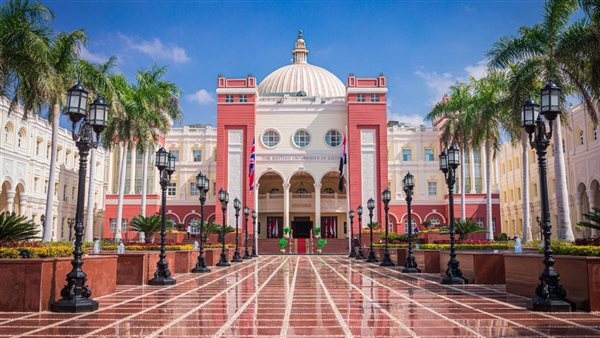 الجامعة البريطانية في مصر تطلق  ندوة "الدبلوماسية الفنية"