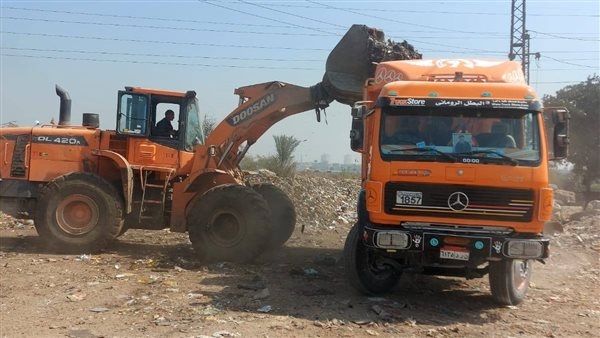 تكثيف حملات النظافة والصيانة الدورية للأعمدة الإنارة بـ5 مراكز بالمنيا