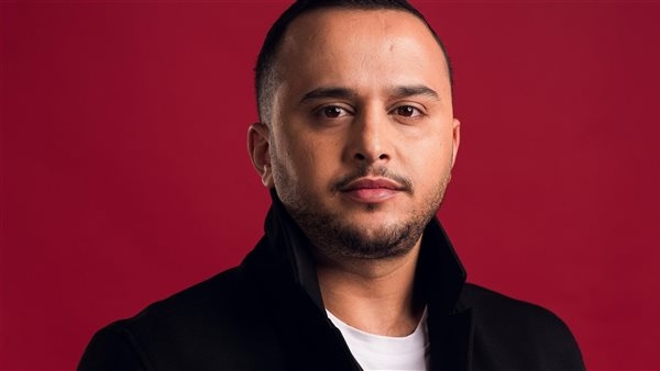 عزيز صالح يستعد لطرح أول أعماله المصورة "تراكمات" خلال عيد الفطر
