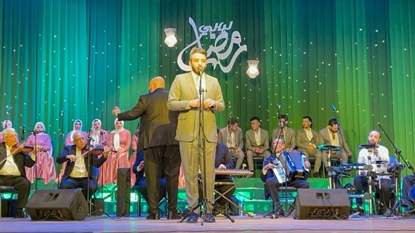 "ليالي رمضان" تواصل تألقها على مسرح السامر بعروض فنية متنوعة