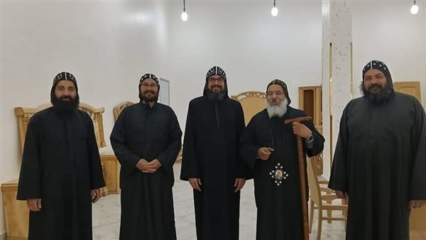 الأنبا إقلاديوس يتابع أنشطة دير الشايب