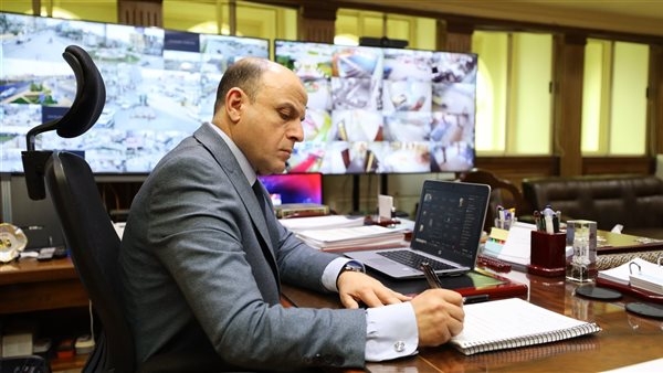 محافظ كفر الشيخ يتابع مستوى الخدمات الطبية بالمستشفيات