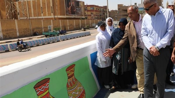 محافظ أسوان يطلق مبادرة "جميلة يا إدفو" لتزيين وتجميل المناطق الحيوية