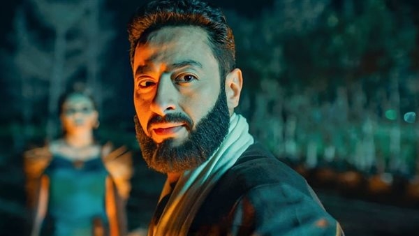 في الحلقة 21.. حمادة هلال ينتصر على خادم نائلة في "المداح 5"
