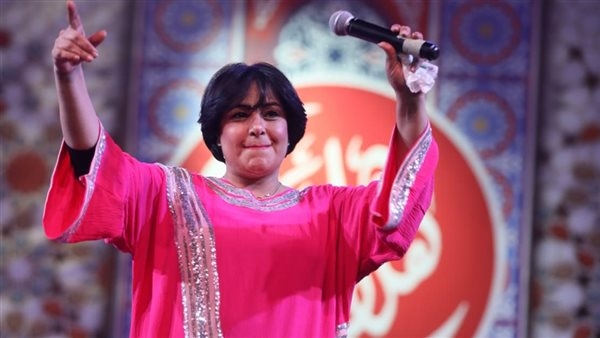 فاطمة محمد علي تشدو بروائع زمن الفن الجميل بساحة الهناجر.. صور