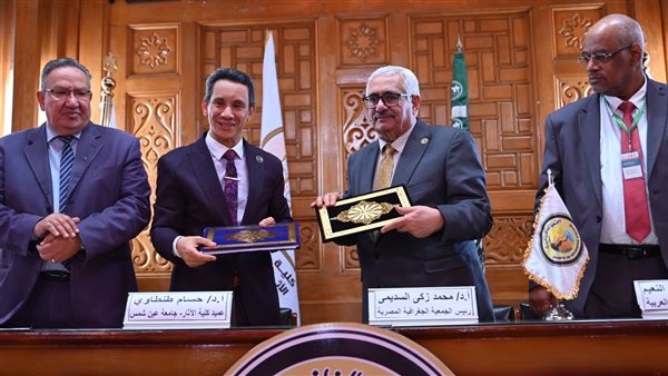 جامعة عين شمس توقع بروتوكول تعاون مع الجمعية الجغرافية لتعزيز البحث العلمي