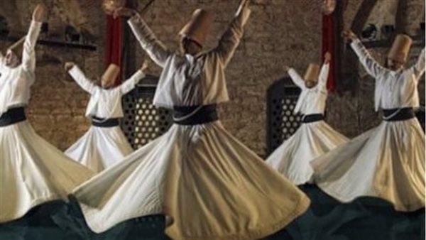 ابن الفارض سلطان العاشقين وشاعر التصوف أنشودة حب لاتنتهى.. زهد الدنيا واعتزل الناس وتماهى مع المحبوب وعاش قيد الروح