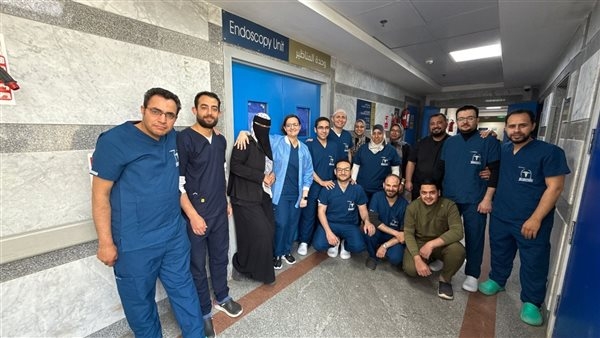أطباء جامعة حلوان يجرون جراحة نادرة في بث مباشر لتسع دول بحوض البحر المتوسط