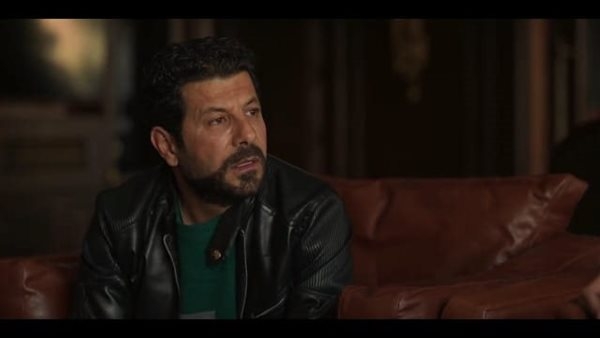 إياد نصار يهرب من المينا بعد ورطة ضياء عبد الخالق