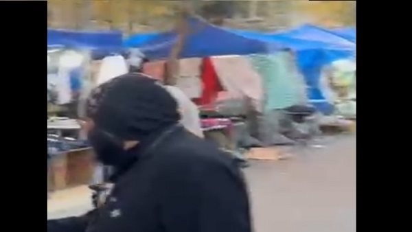 رسالة من المحبة والتعايش بين الأديان.. الراهب ثاؤفيلس الأورشليمي يشارك في إفطار الصائمين