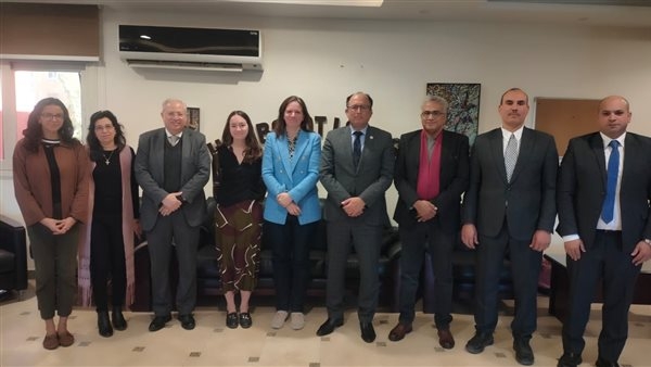 جامعة حلوان التكنولوجية الدولية تبحث تعزيز التعاون الأكاديمي مع الهيئة الألمانية